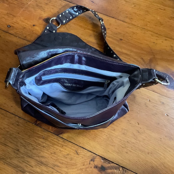 Susan Nichole PEACE Vegan leather handbag - Picture 4 of 13